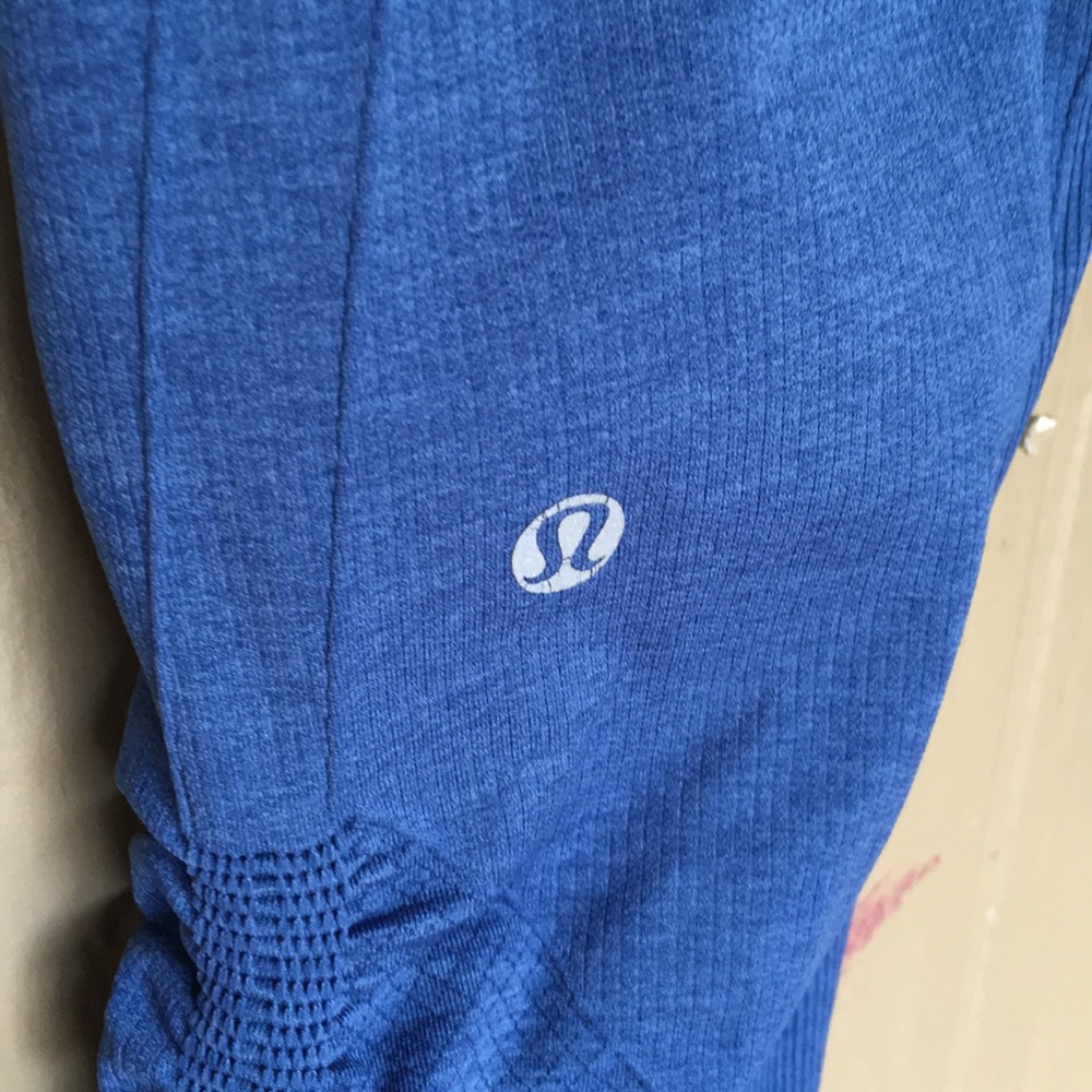 Lululemon Capri leggings - Picture 7 of 7
